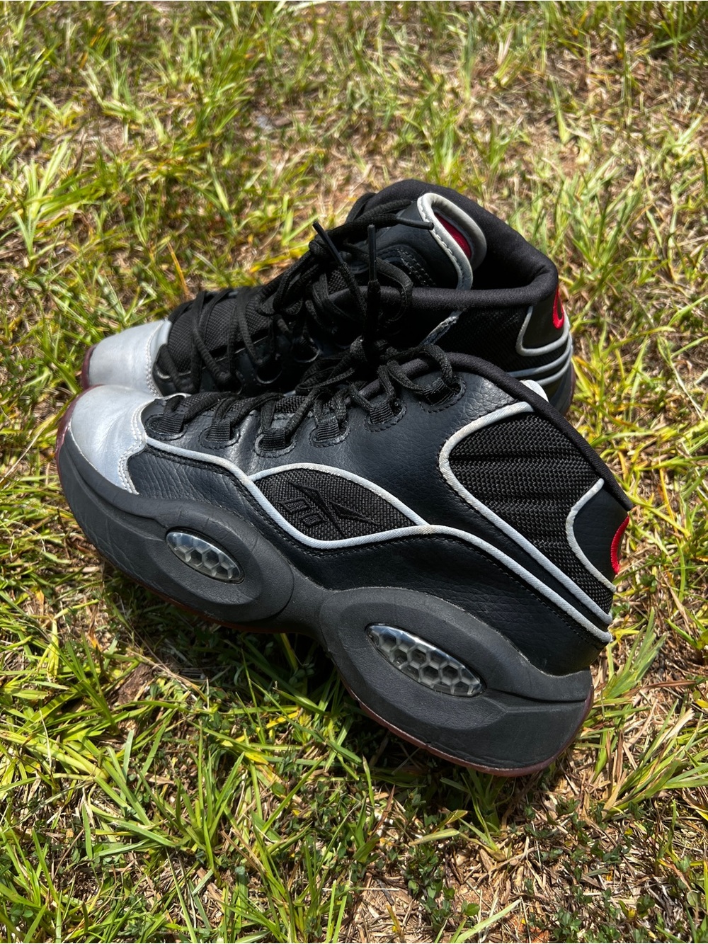 CLEAN Reebok size 7.5 Womens Question Mid Jadakiss shoes